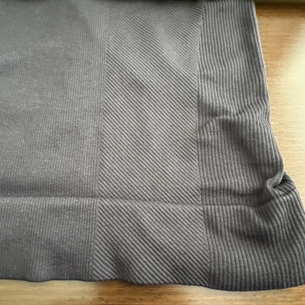 All In Motion Cropped Performance Top Activewear Black Size XL - Picture 6 of 6